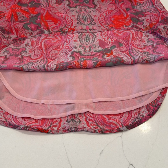 Cabi Jubilee Tunic Sleeveless Blouse Women's Size M Pink and grey print - Picture 9 of 9